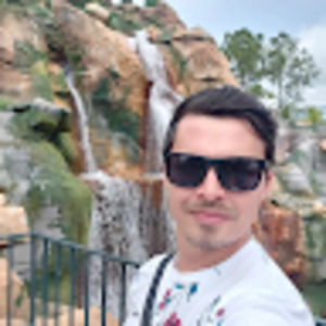 Meet your Posher, Jose alejandro